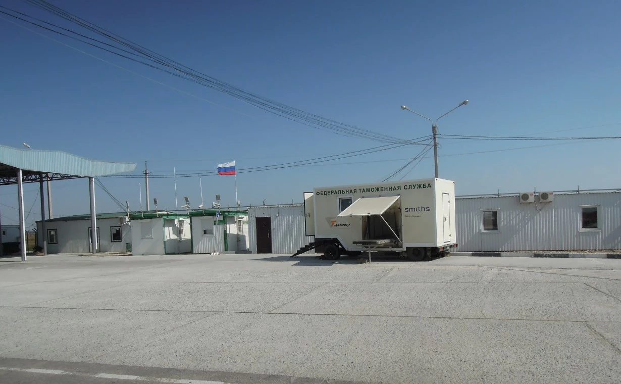 В ходе рабочей поездки в Республику Крым руководитель ФГКУ Росгранстрой Виталий Шишмарёв ознакомился с работой ЖДПП и АПП Джанкой и ВПП Симферополь 