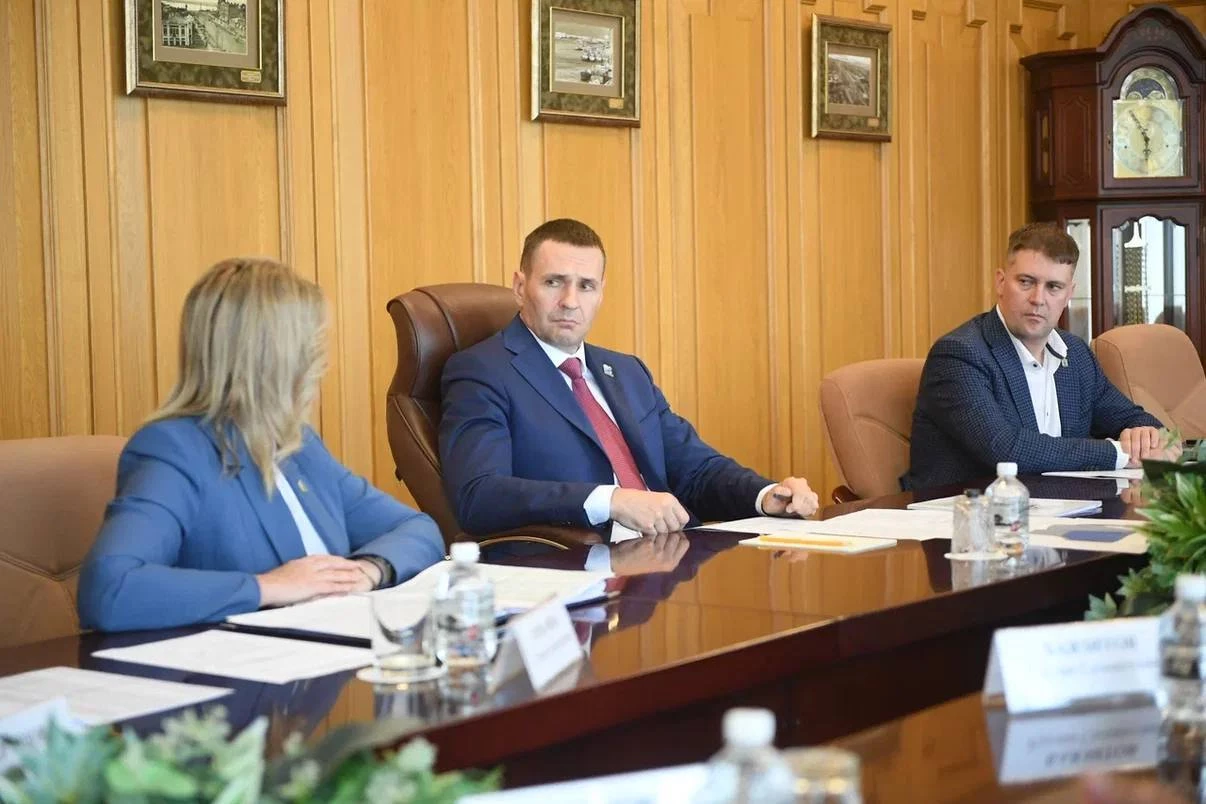 В Хабаровском крае обсудили строительство автомобильного пункта пропуска Большой Уссурийский