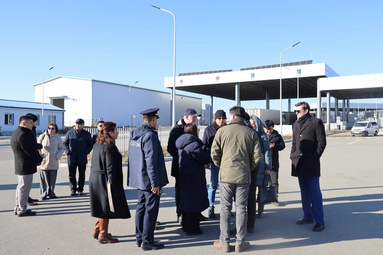Продолжаем модернизировать пункты пропуска на границе с Монголией: за первое полугодие 2025 года через них перевезено более 4,5 млн тонн грузов