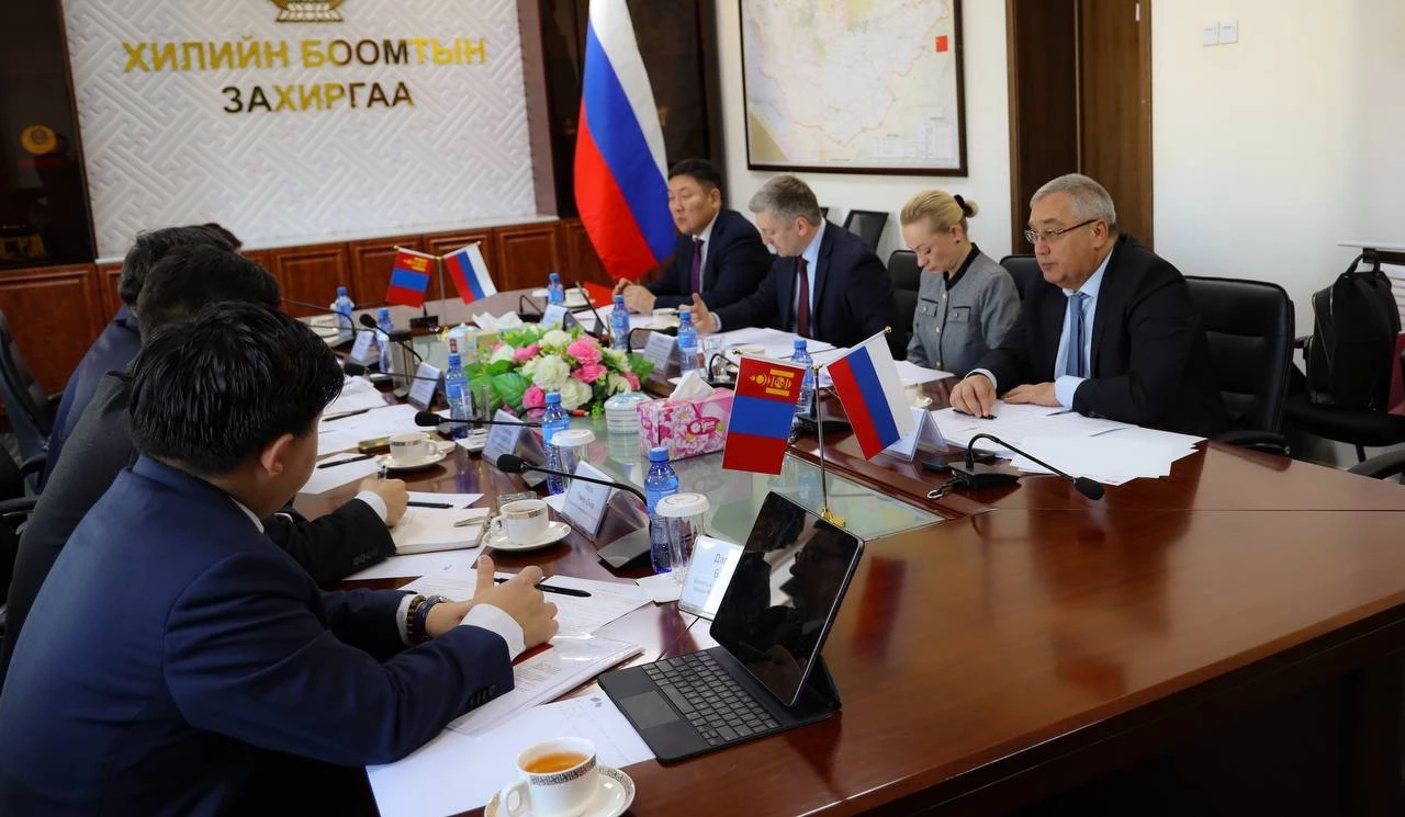 Продолжаем модернизировать пункты пропуска на границе с Монголией: за первое полугодие 2025 года через них перевезено более 4,5 млн тонн грузов