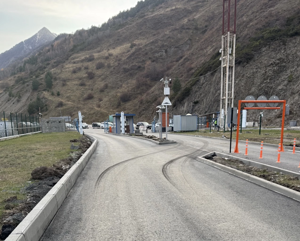 Росгранстрой ведет работу по развитию инфраструктуры автомобильного пункта пропуска Нижний Зарамаг