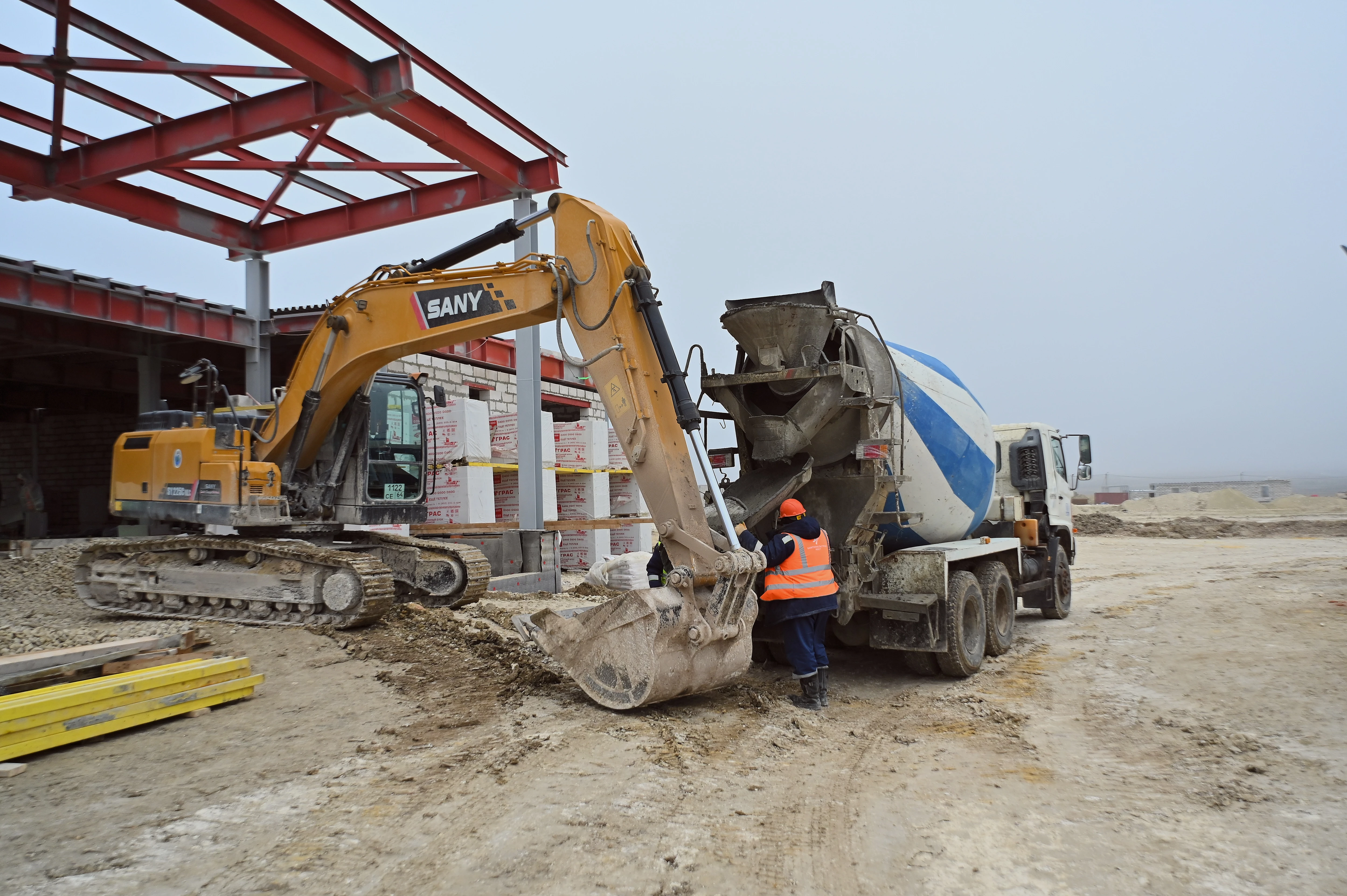 Строительство автомобильного пункта пропуска Озинки набирает обороты