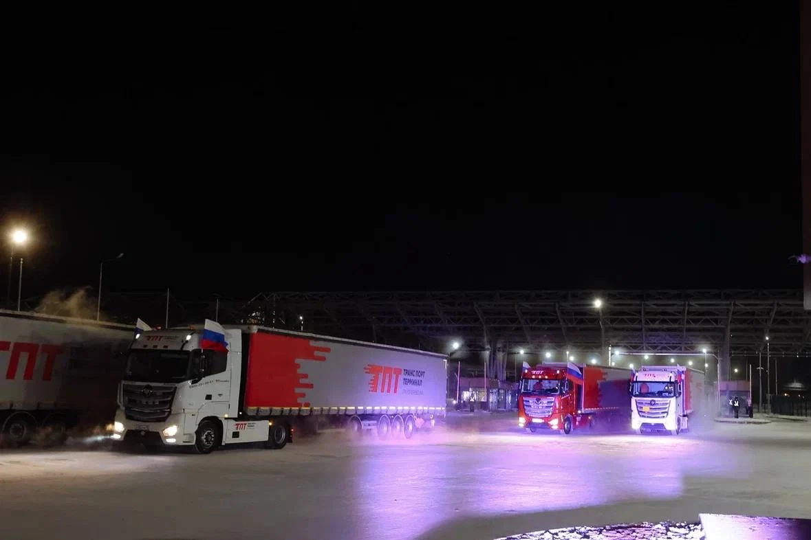 Автомобильное движение запустили на пункте пропуска Кани-Курган в Амурской области