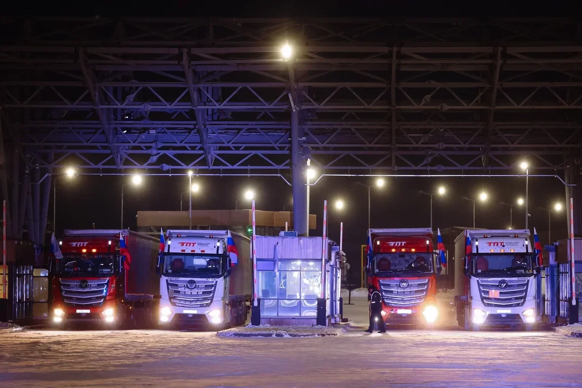 Автомобильное движение запустили на пункте пропуска Кани-Курган в Амурской области