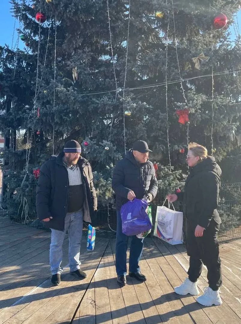 Росгранстрой принимает участие в акции «Ёлка желаний»