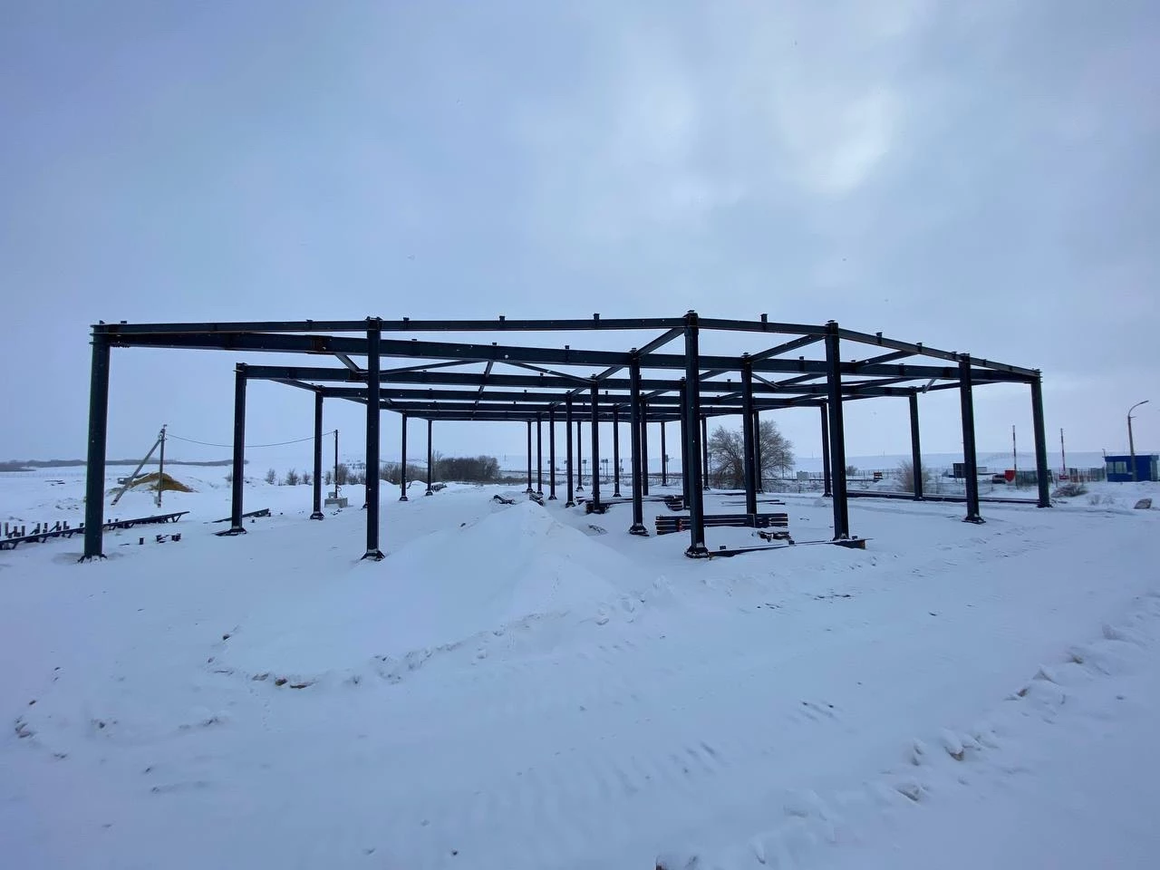 В автомобильном пункте пропуска Озинки ведутся строительно-монтажные работы по его модернизации