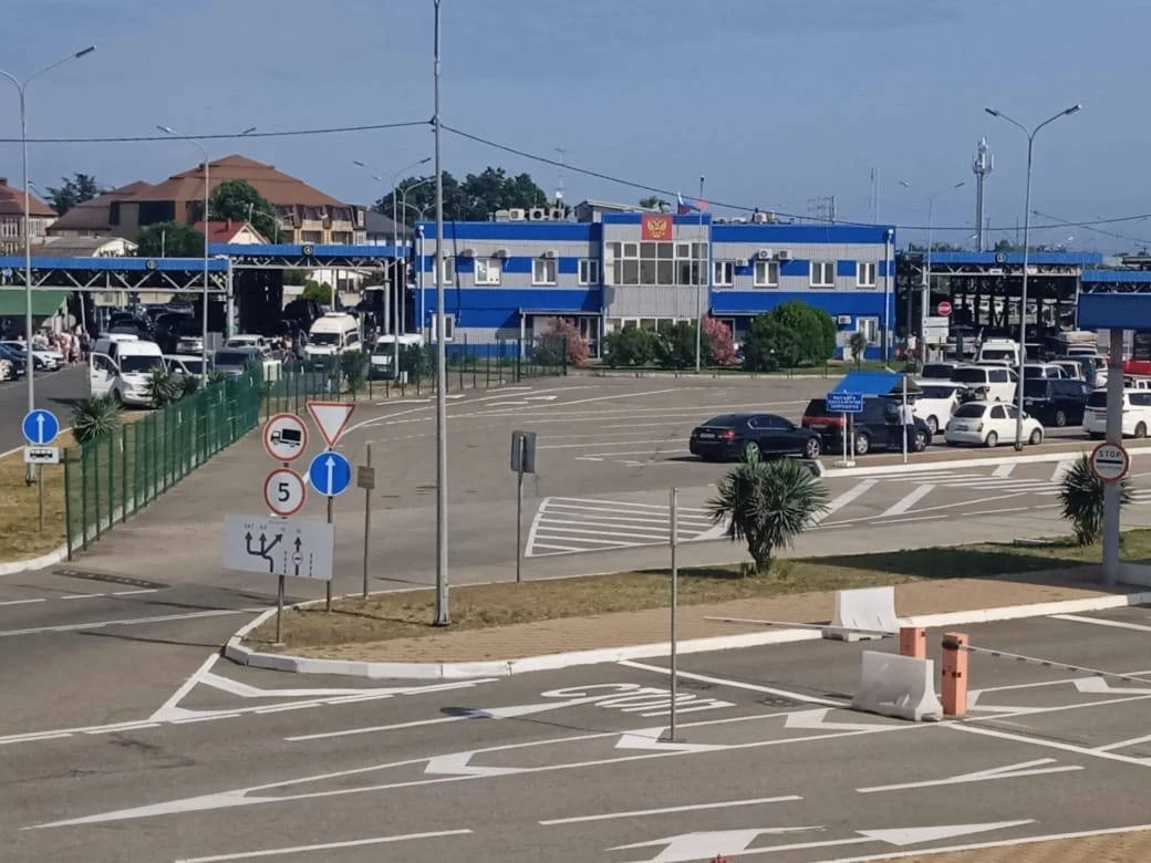 KPDIBiHwE_3qlbu-4r12Js3E8PNt4WaJgEZtbQHc0U8qNtavz8fXK-znJFjvq6XxYy5qVSSEQq8DCNHzIHj66yyL