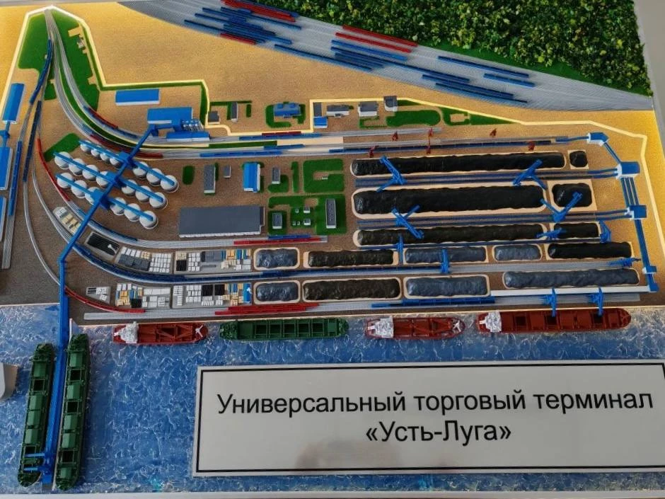 В морском пункте пропуска Усть-Луга обсудили ход работ по реконструкции