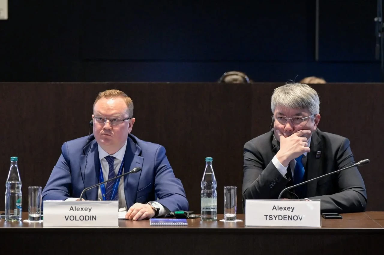 Круглый стол по цифровизации пунктов пропуска прошел на площадке Международного транспортно-логистического форума