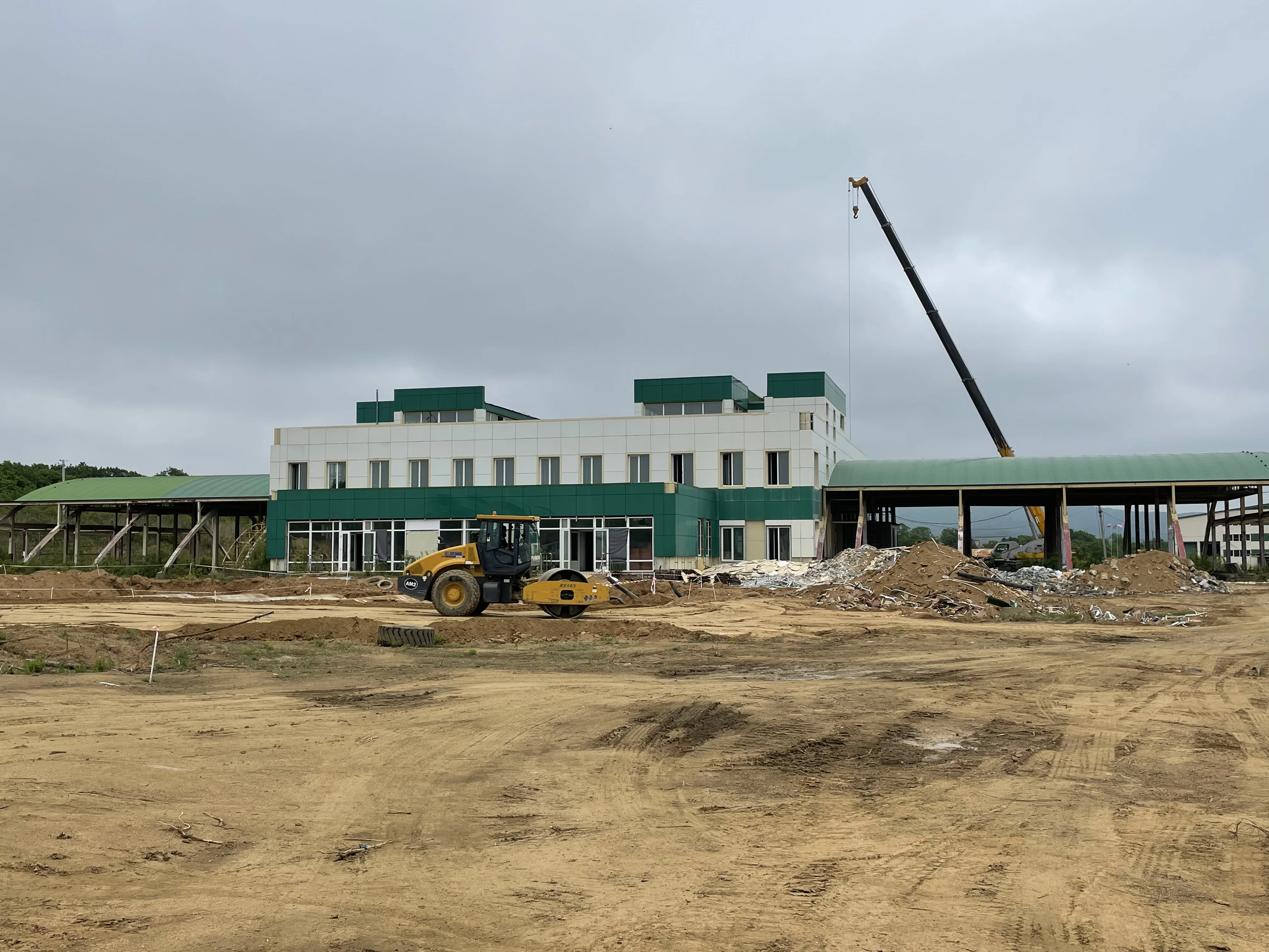 Руководитель ФГКУ Росгранстрой Геннадий Безлобенко ознакомился с инфраструктурой пунктов пропуска на границе с КНР и оценил темпы работ ее реконструкции 