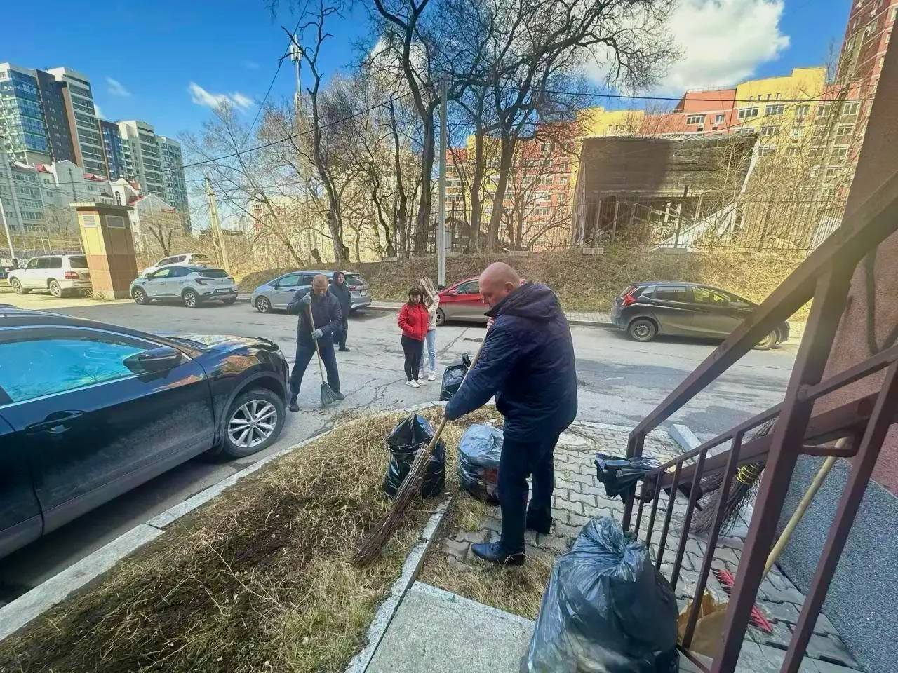 Росгранстрой принял активное участие в весеннем субботнике