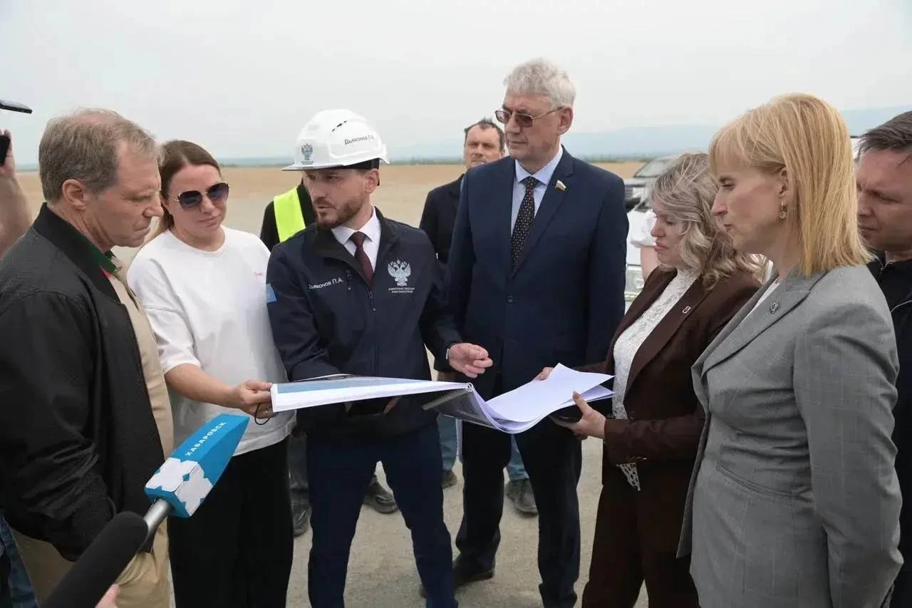 Площадку будущего автомобильного пункта пропуска Большой Уссурийский посетила делегация Совета Федерации