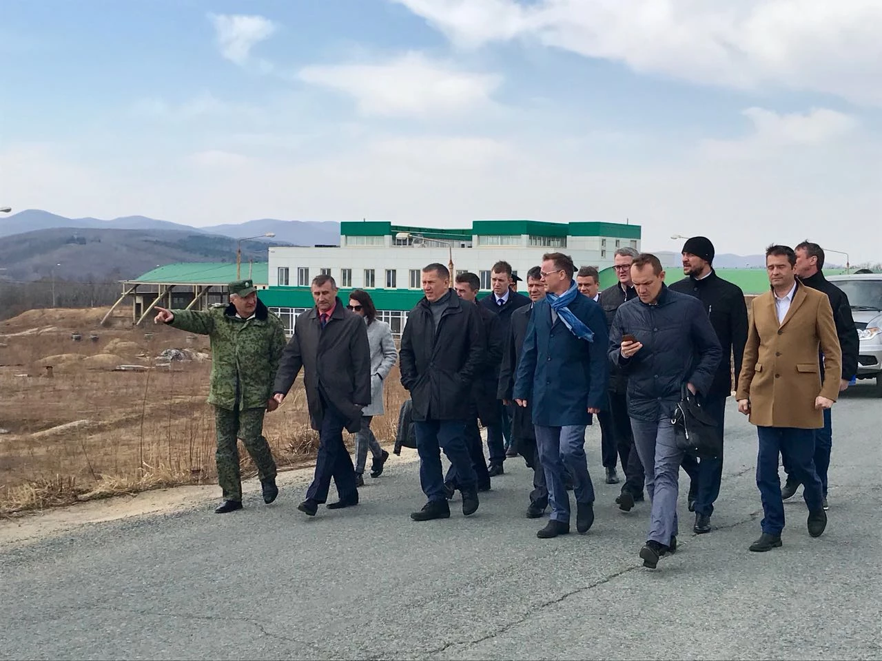В рамках рабочей командировки в Приморье и Хабаровский край руководитель ФГКУ Росгранстрой Виктор Люкшин оценил ход работ по строительству и реконструкции объектов приграничной инфраструктуры 