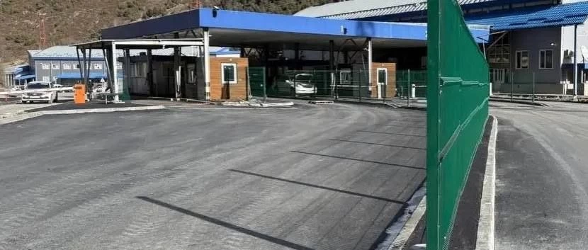 Основные работы по модернизации автомобильного пункта пропуска Нижний Зарамаг планируется завершить в конце июля