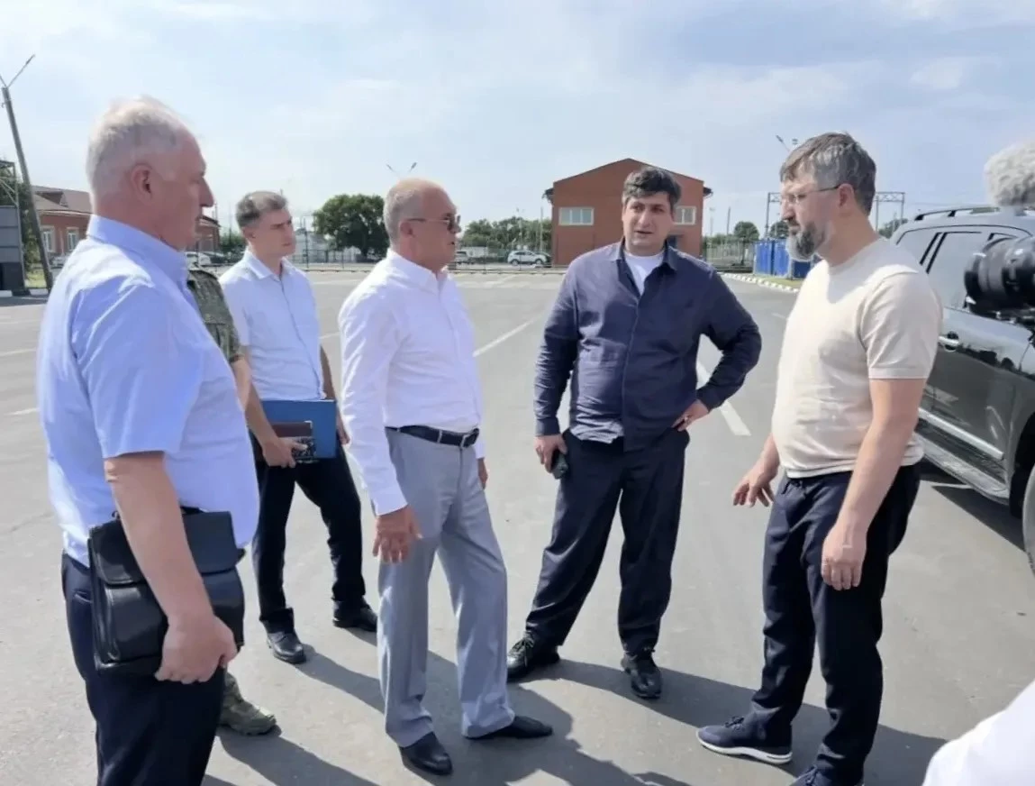 В Дагестане обсудили развитие пунктов пропуска на границе с Азербайджаном