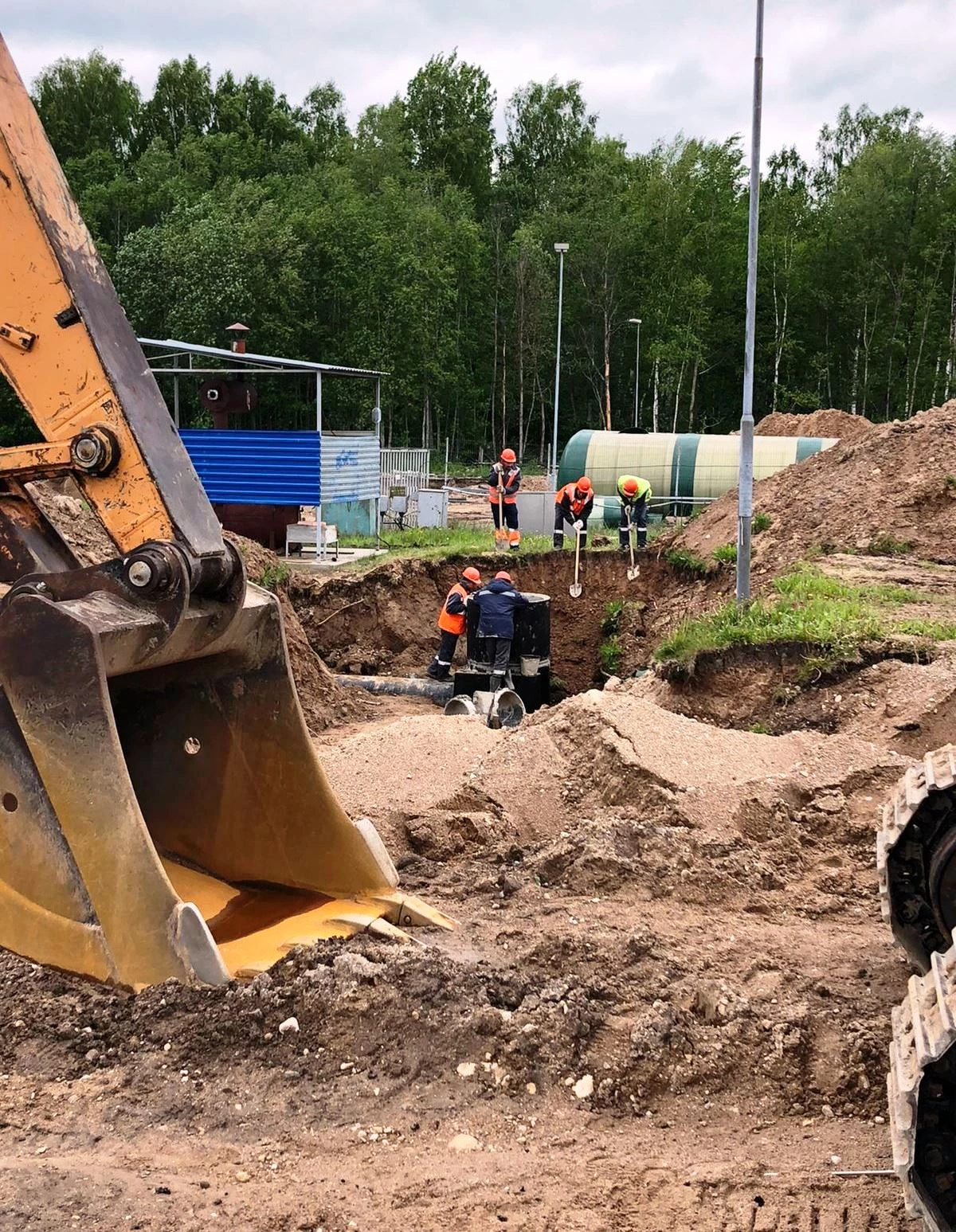 Работы по реконструкции автомобильного пункта пропуска на российско-латвийской границе Бурачки ведутся без выходных 