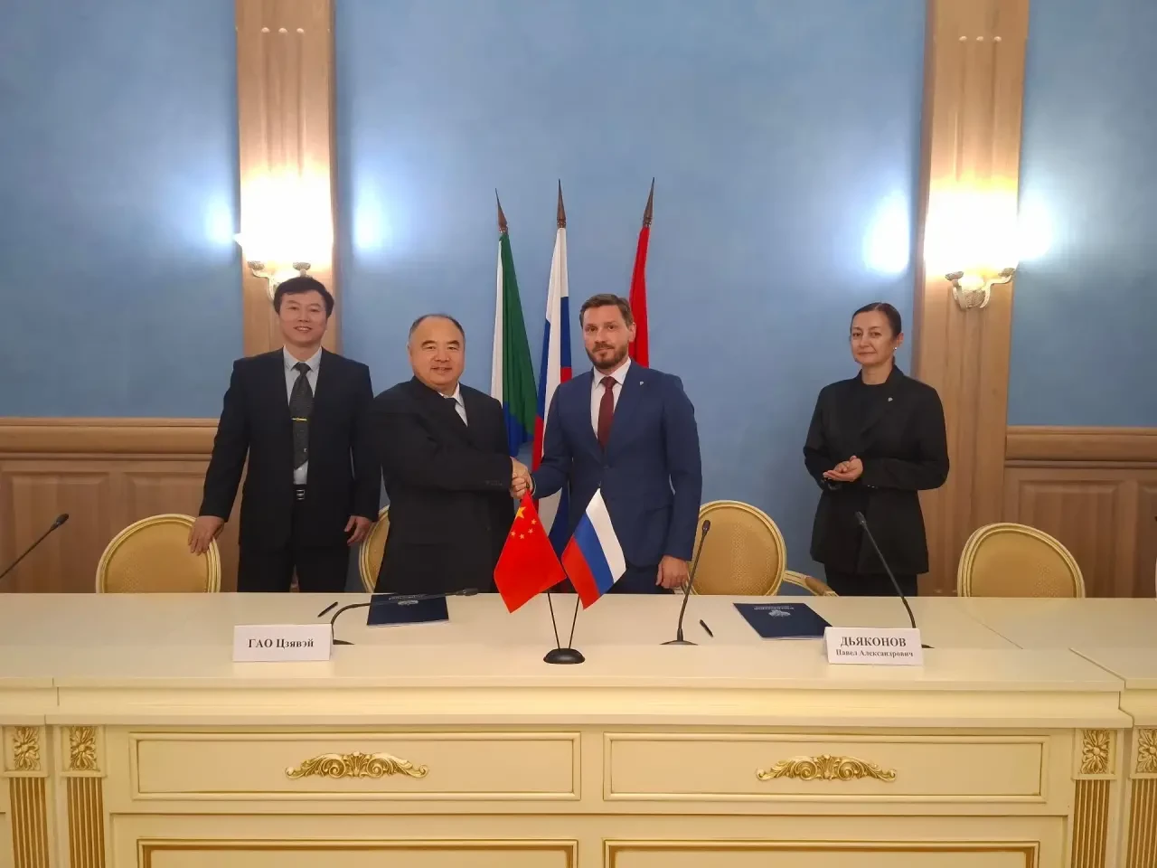 Представители Хабаровского филиала ФГКУ Росгранстрой совместно с китайской делегацией оценили работу пунктов пропуска на российско-китайской границе