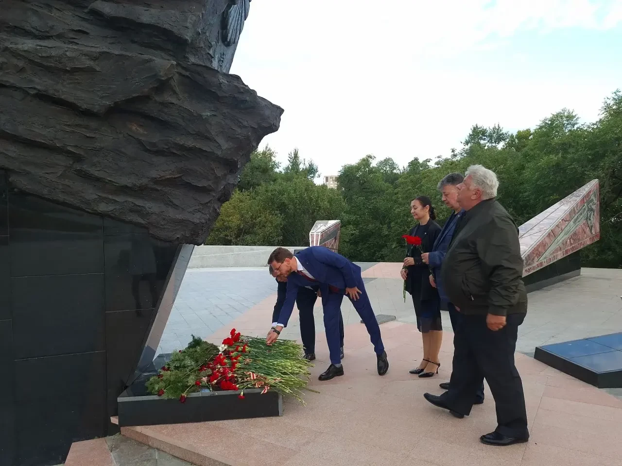 Представители Хабаровского филиала ФГКУ Росгранстрой совместно с китайской делегацией оценили работу пунктов пропуска на российско-китайской границе