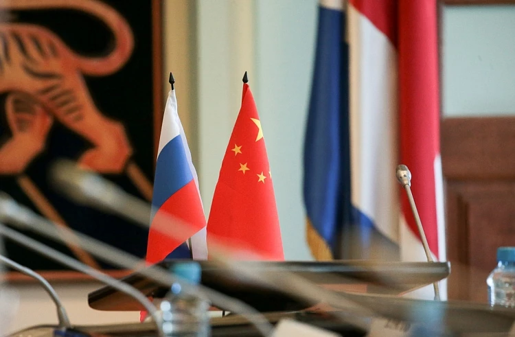 Руководитель ФГКУ Росгранстрой Леонид Бершанский принял участие в ряде рабочих встреч и торжественных мероприятий в рамках рабочей поездки в Китайскую Народную Республику 