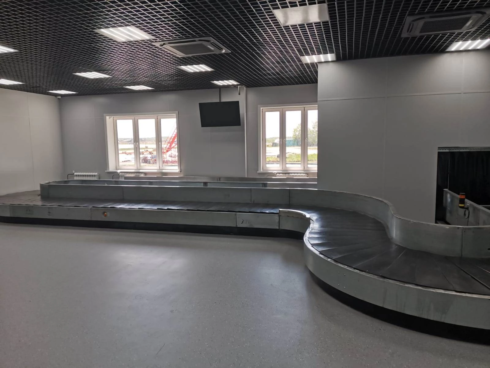 Создана современная инфраструктура воздушного пункта пропуска через государственную границу в международном аэропорту Благовещенска. Проведена комиссия по определению его пределов 