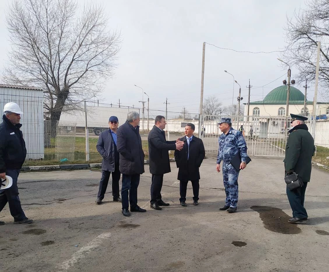 Российская и азербайджанская стороны обсудили меры, направленные на сокращение количества транспортных средств на границе 