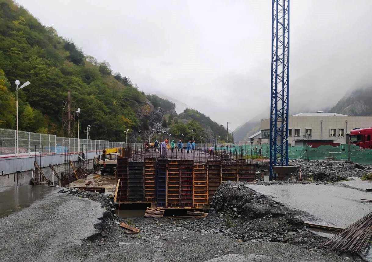 В Северной Осетии продолжаются работы по реконструкции единственного на границе с Грузией автомобильного пункта пропуска Верхний Ларс 