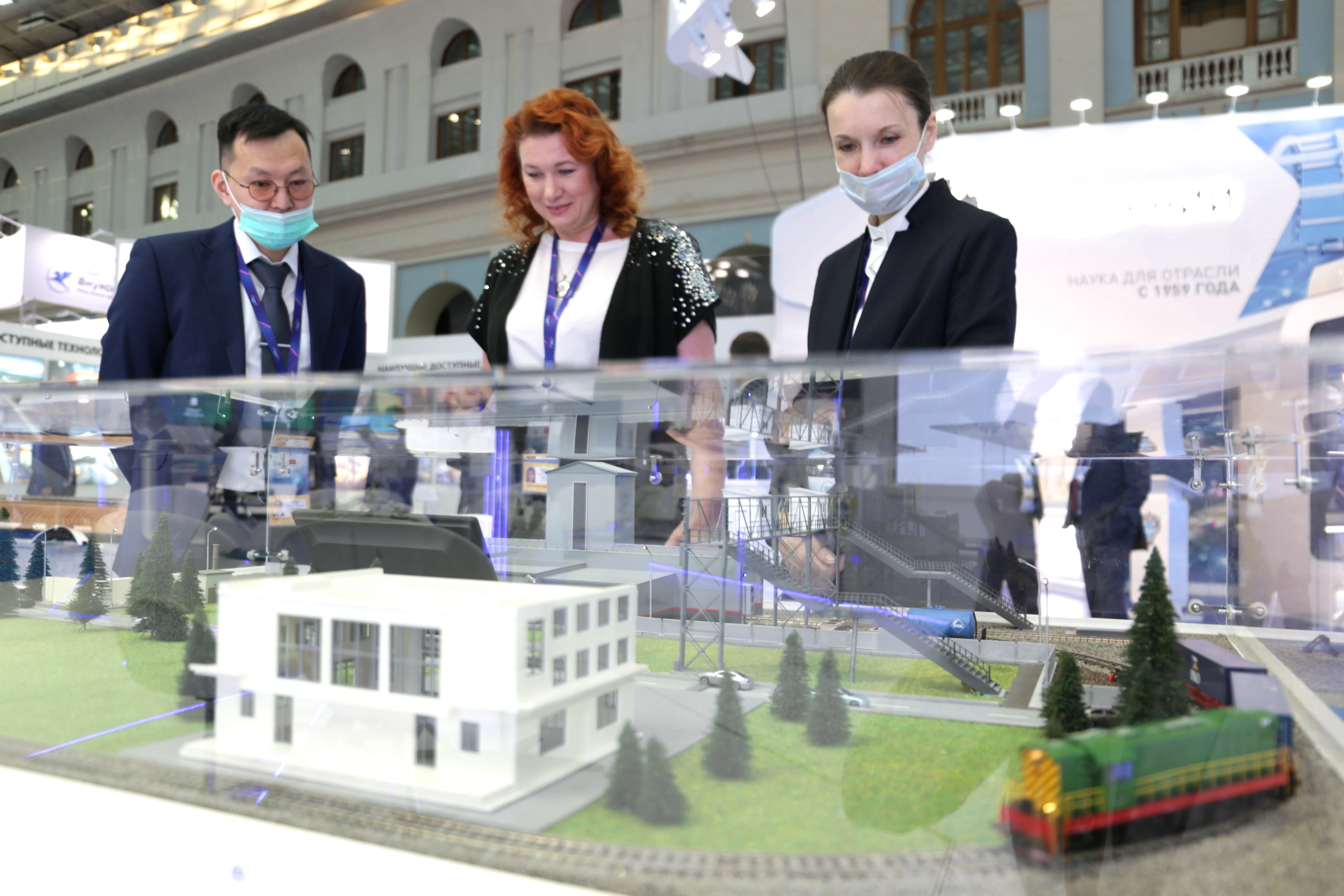 Стартовал XV Международный форум и выставка «Транспорт России» 