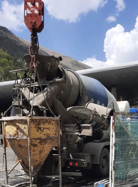 Ход работ по реконструкции автомобильного пункта пропуска Верхний Ларс обсудили в рамках выездного рабочего совещания 