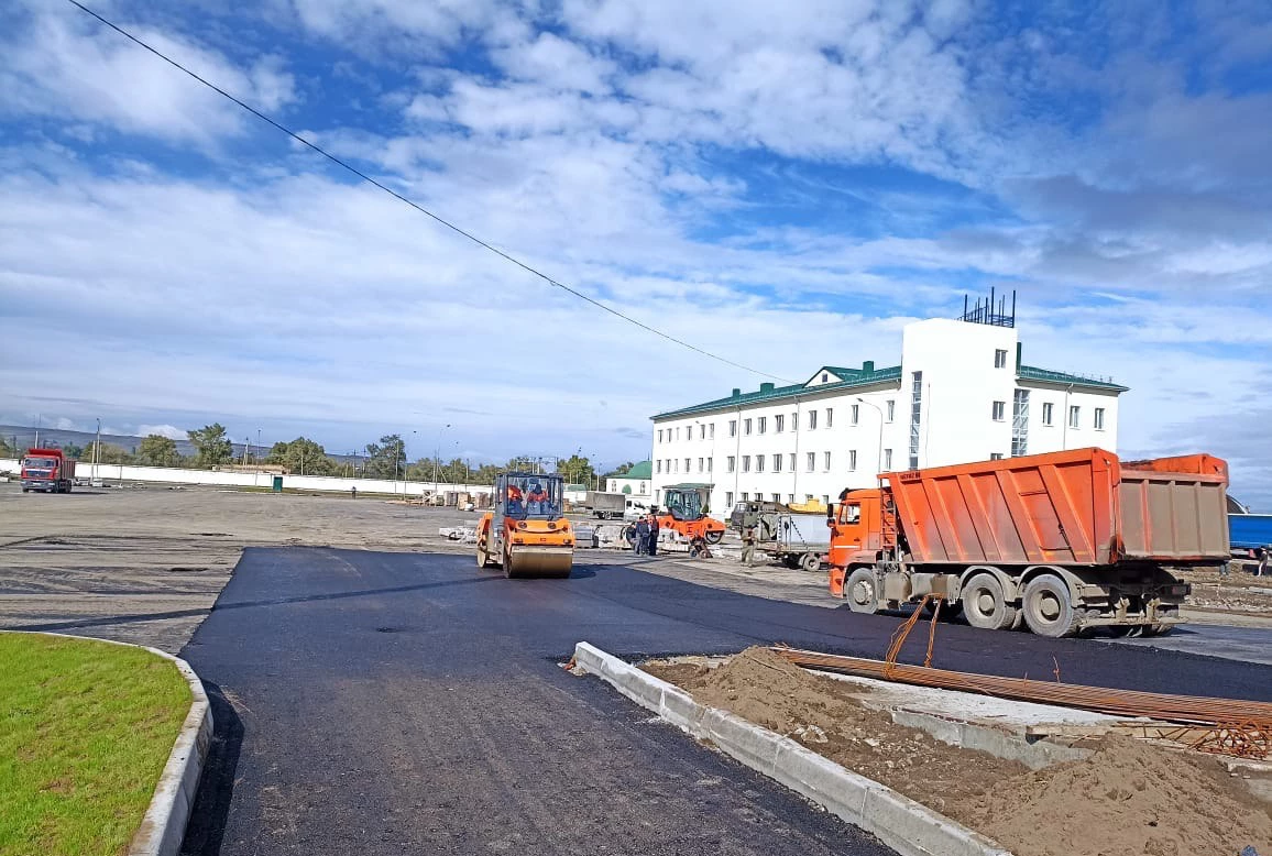 Российско-азербайджанская делегация ознакомилась с инфраструктурой пунктов пропуска на границе между странами 