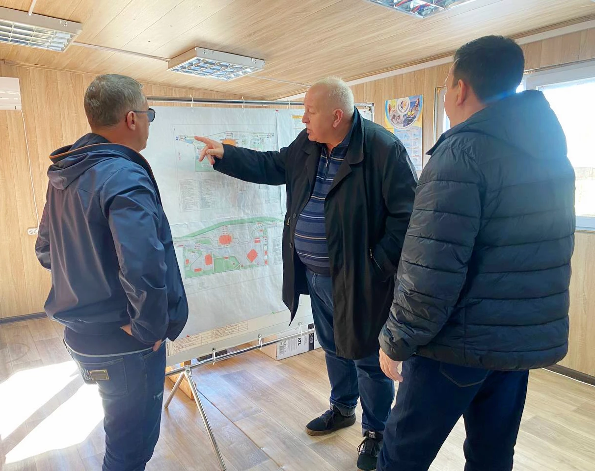 Руководитель ФГКУ Росгранcтрой Геннадий Безлобенко проинспектировал ход работ по реконструкции автомобильных пунктов пропуска Краскино и Марково в Приморском крае 