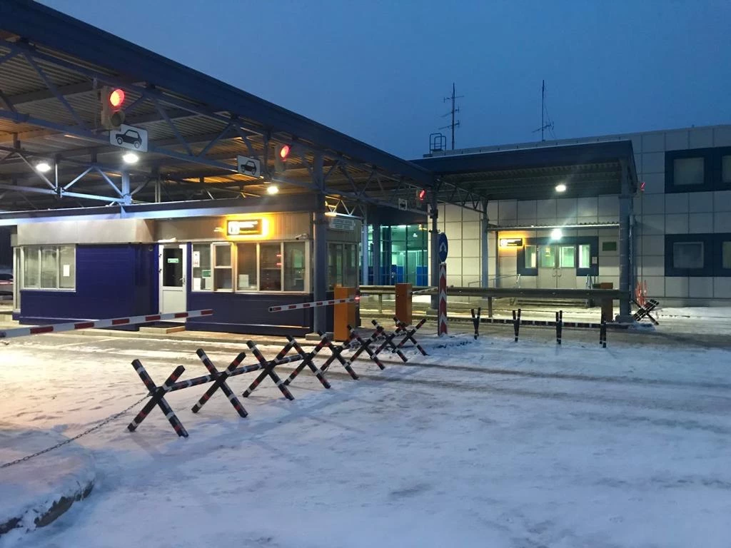 Автомобильный пункт пропуска Светогорск в Ленинградской области подключили к российским электрическим сетям