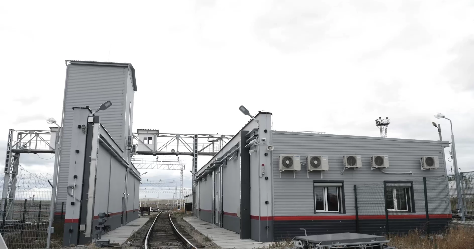 Заместитель министра транспорта РФ Алексей Семёнов и руководитель Росгранстрой Виталий Шишмарёв приняли участие в заседании Государственной пограничной комиссии 