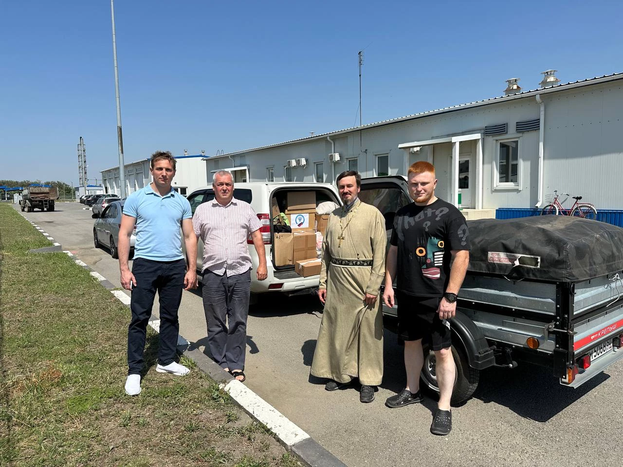 Росгранстрой передал гуманитарную помощь детям Донбасса и морским пехотинцам Черноморского флота