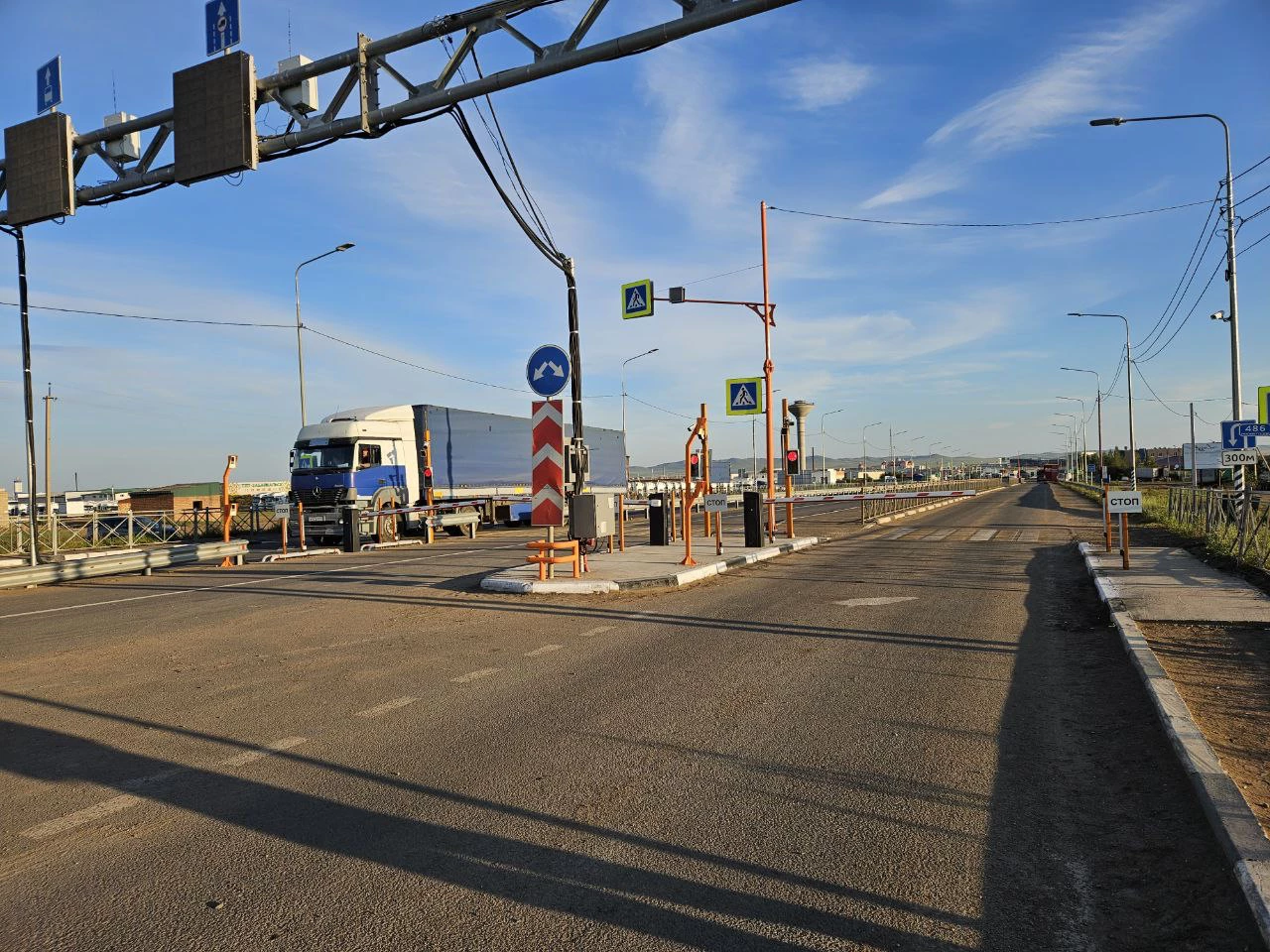 ВИТАЛИЙ САВЕЛЬЕВ: ПЕРВЫЕ ГРУЗОВИКИ, ВОСПОЛЬЗОВАВШИЕСЯ СЕРВИСОМ ЭЛЕКТРОННОЙ ОЧЕРЕДИ, ПЕРЕСЕКЛИ ГРАНИЦУ В МАПП ЗАБАЙКАЛЬСК