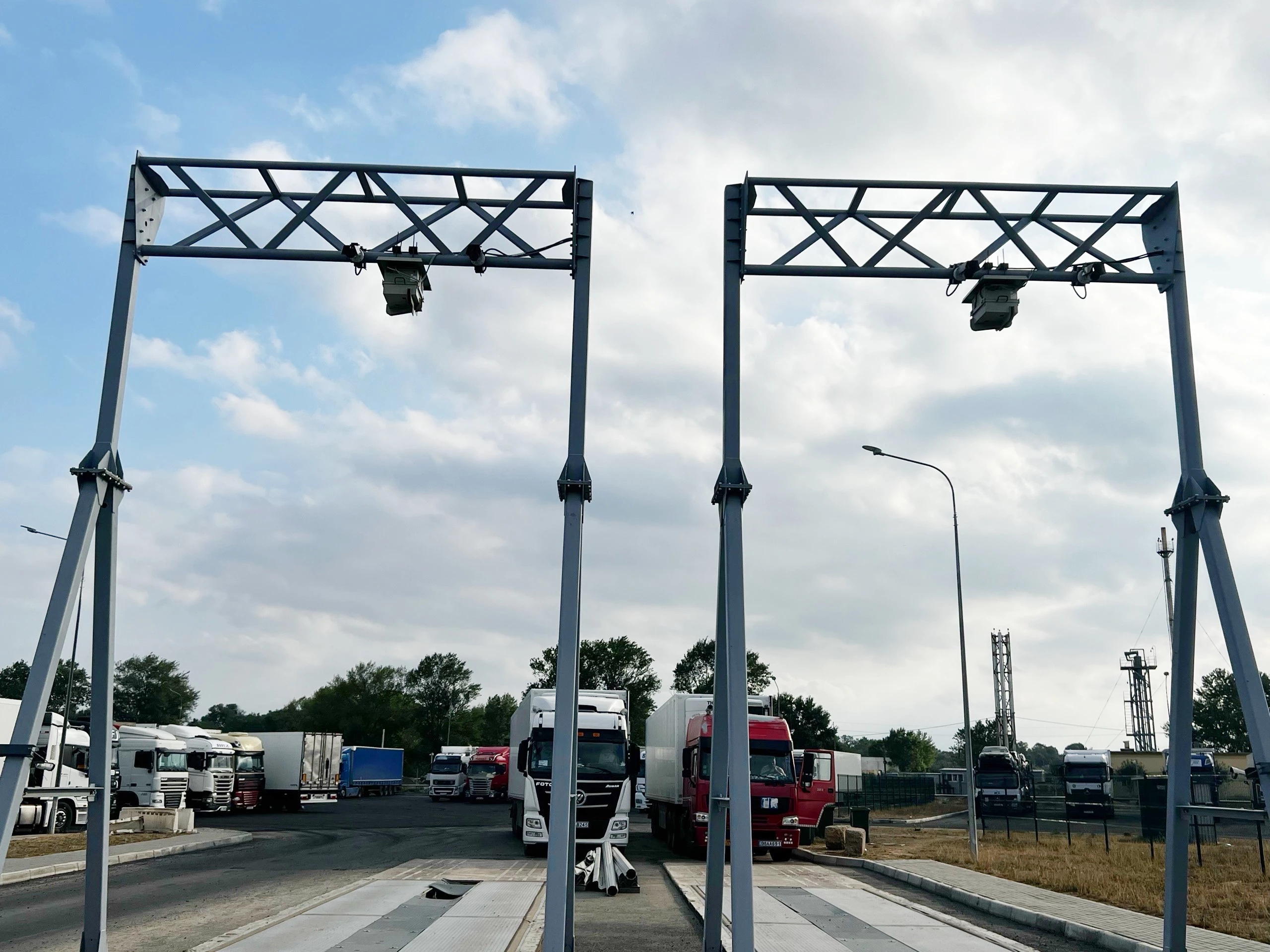 Реконструкция автомобильного пункта пропуска Яраг-Казмаляр  на границе с Азербайджаном выполнена на 86%