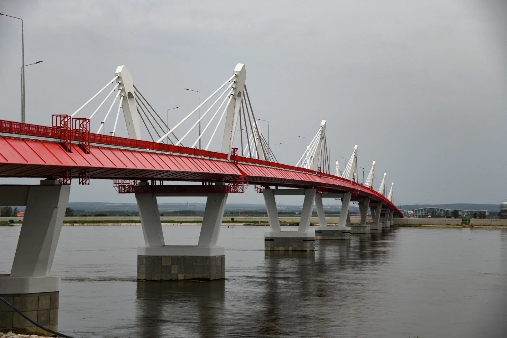 В рамках рабочего визита в ДФО председатель Правительства РФ Михаил Мишустин ознакомился с проектом строительства автомобильного пункта пропуска Кани-Курган на границе с КНР 