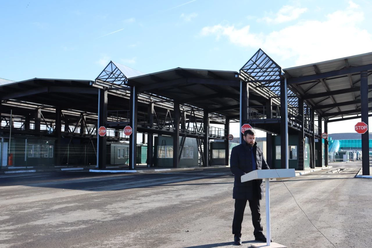 На границе России с Грузией и с Азербайджаном после реконструкции открылись два автомобильных пункта пропуска