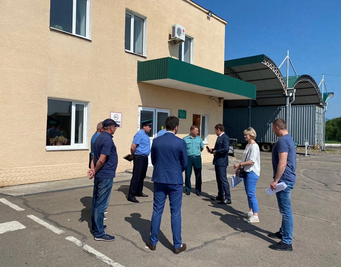 Проведены совещания на объектах действующей инфраструктуры и строительных площадках пунктов пропуска Приморского края 