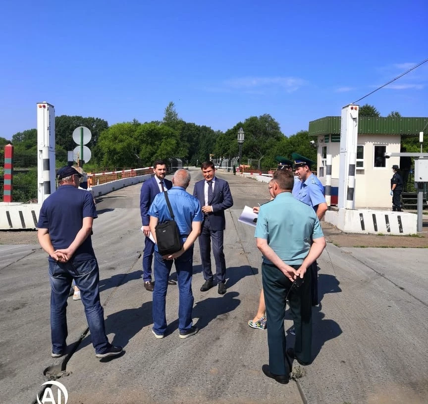 Проведены совещания на объектах действующей инфраструктуры и строительных площадках пунктов пропуска Приморского края 