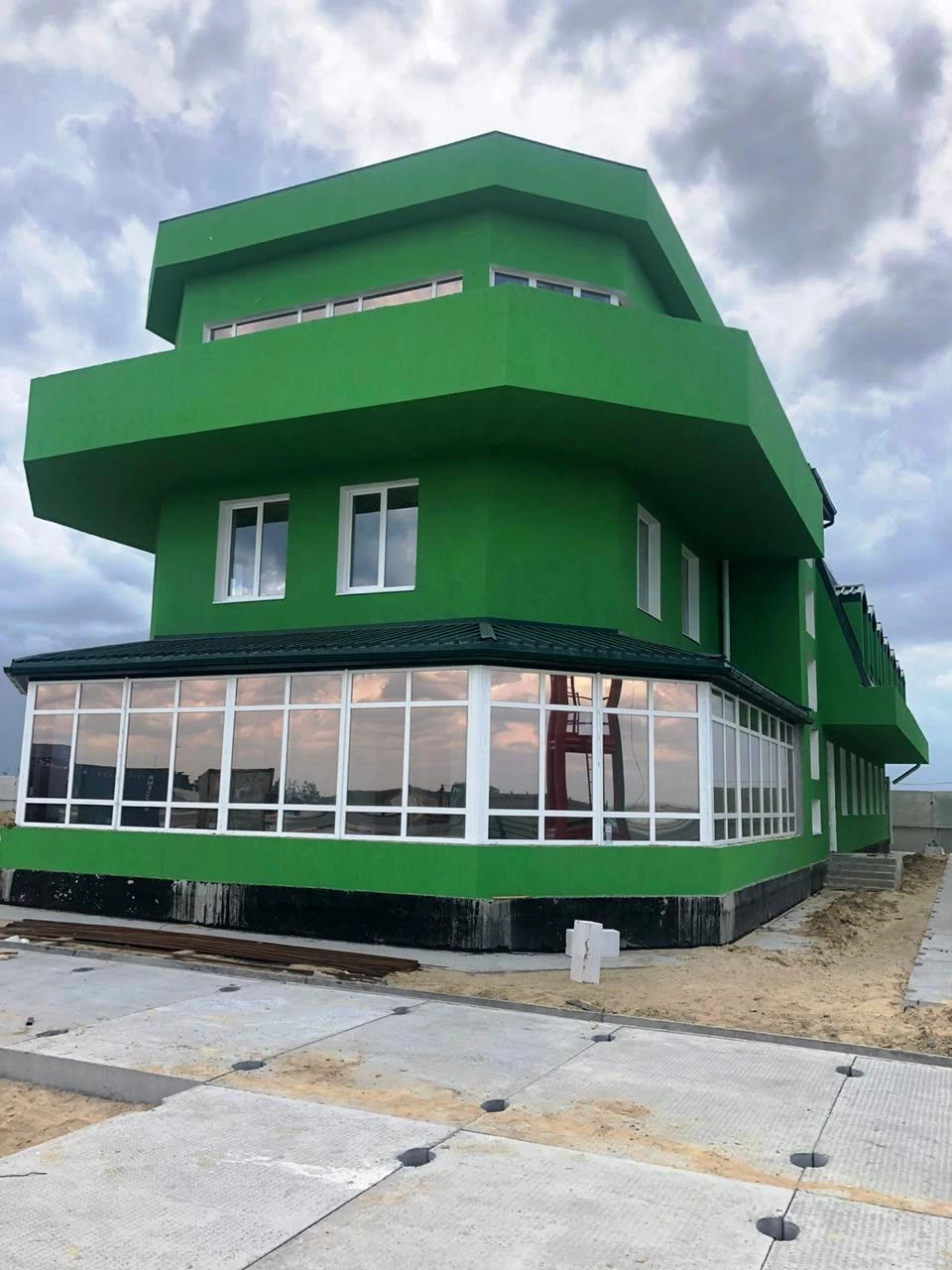 В Ростовской области в морском порту Азов ведется строительство нового перегрузочного комплекса с пунктом пропуска через государственную границу 