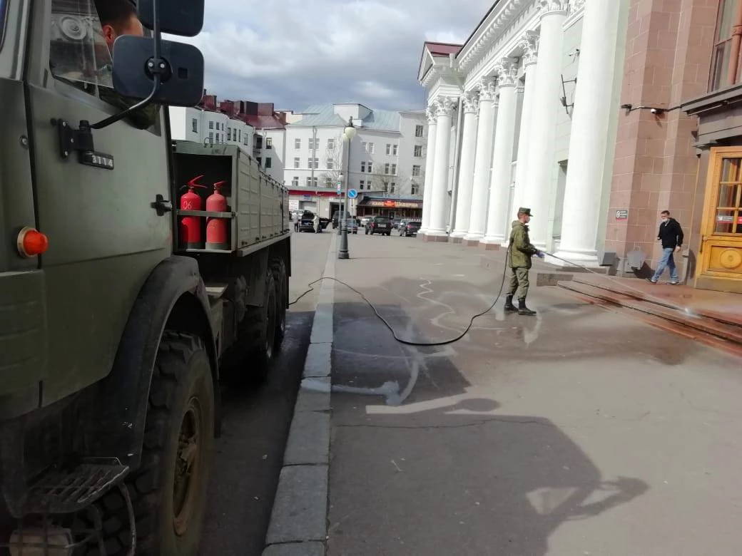 Проведена дезинфекция зданий, помещений и территорий железнодорожных пунктов пропуска Выборг и Бусловская на границе с Финляндией 