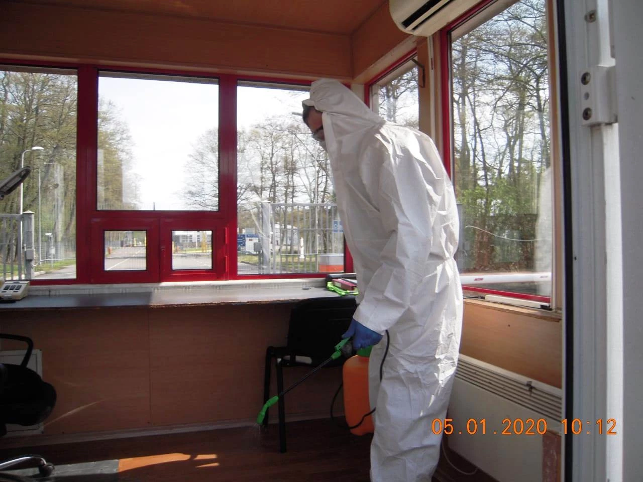 В целях предотвращения распространения коронавирусной инфекции в автомобильных пунктах пропуска Морское, Брусничное, Торфяновка и Нехотеевка проведена очередная дезинфекция территорий и помещений 