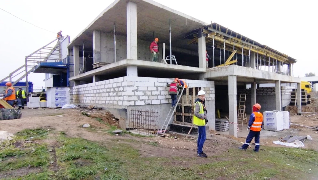 Продолжаются работы по реконструкции автомобильного пункта пропуска на российско-латвийской границе Бурачки 