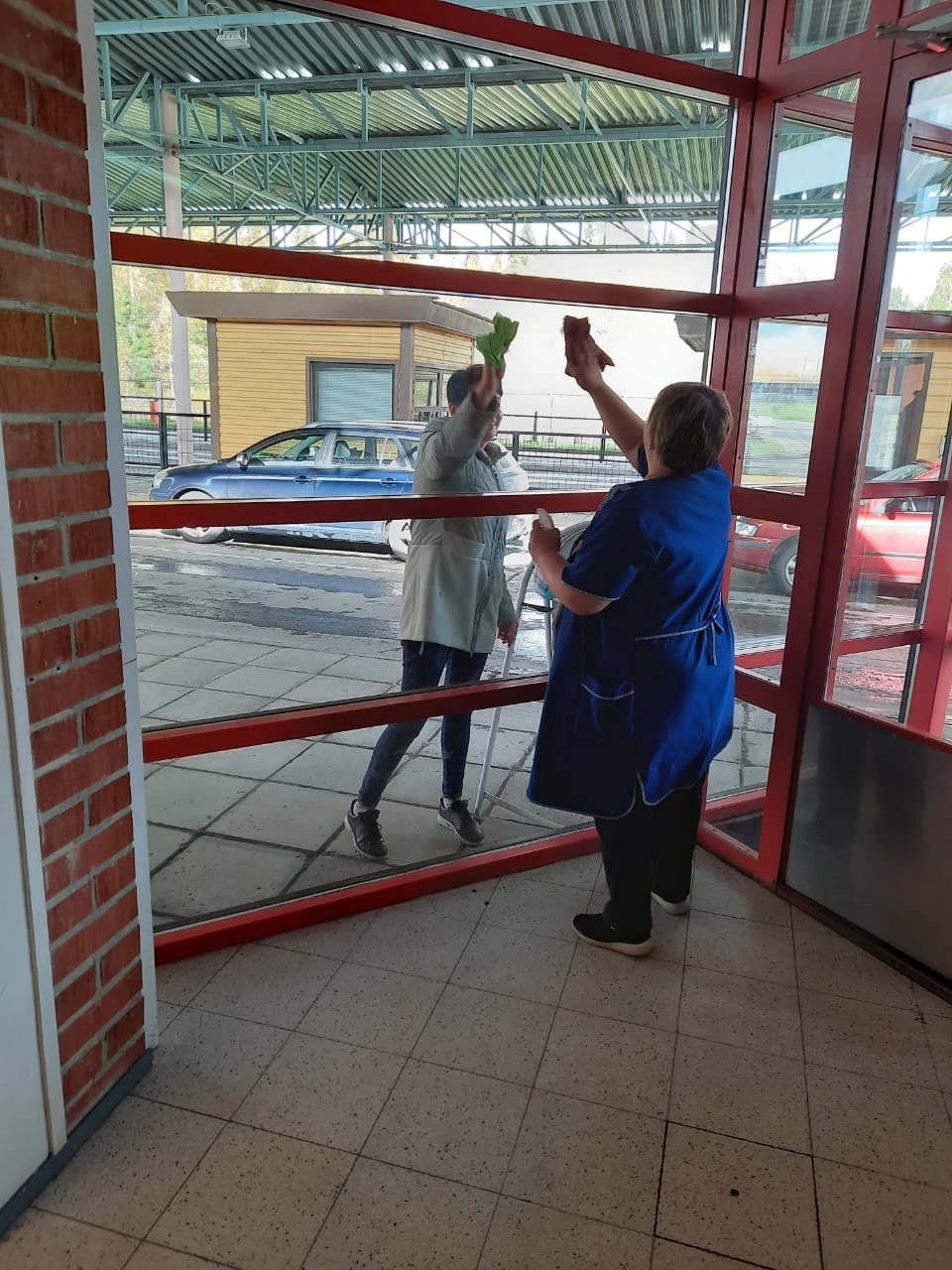 В пунктах пропуска через госграницу РФ в Ленинградской области и Карелии проведены субботники 