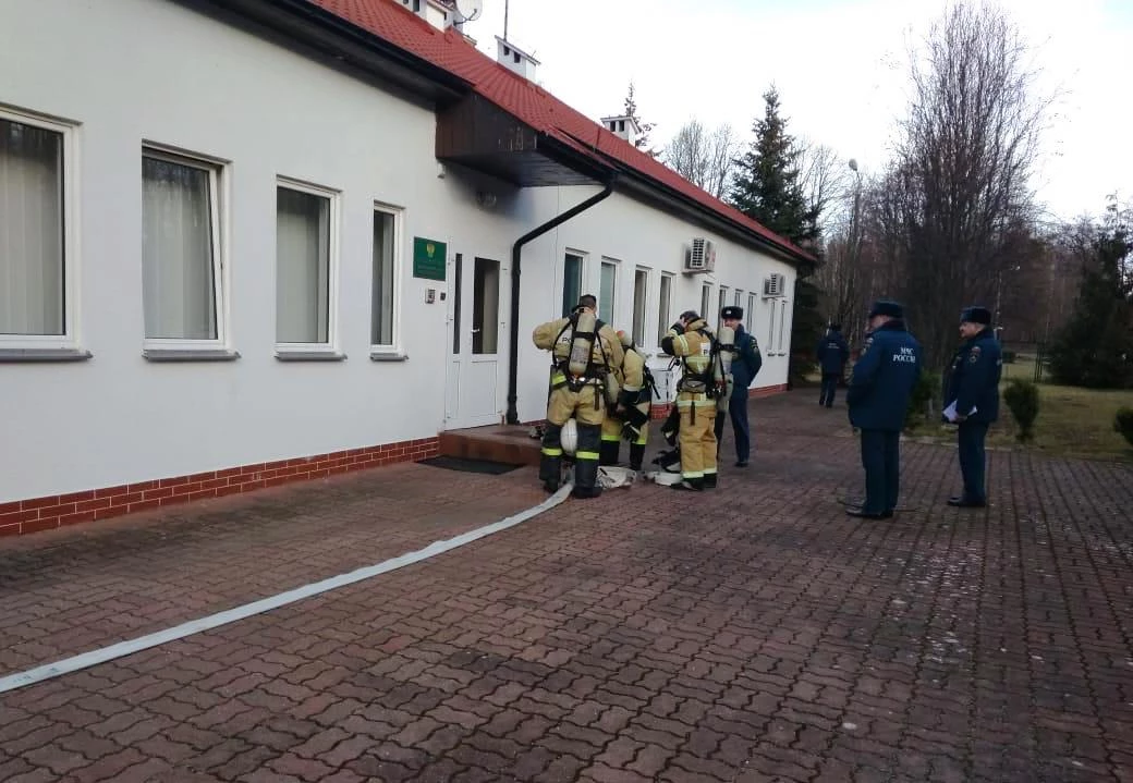 Представители Калининградского филиала ФГКУ Росгранстрой принял участие в пожарно-тактических учениях по отработке практических навыков пожаротушения 