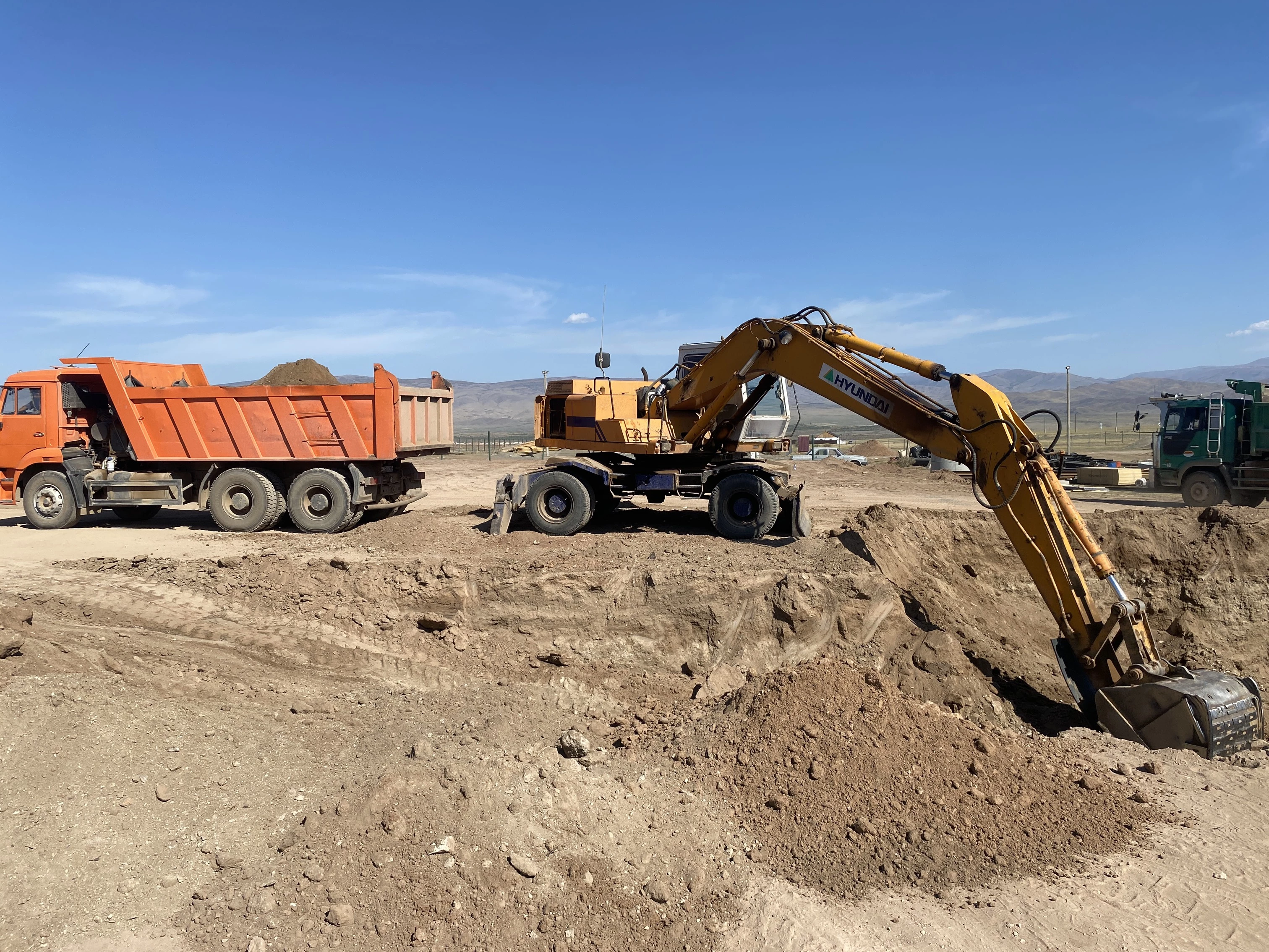 В Республике Тыва на границе с Монголией Минтрансом России и ФГКУ Росгранстрой ведутся работы по реконструкции автомобильного пункта пропуска Хандагайты 