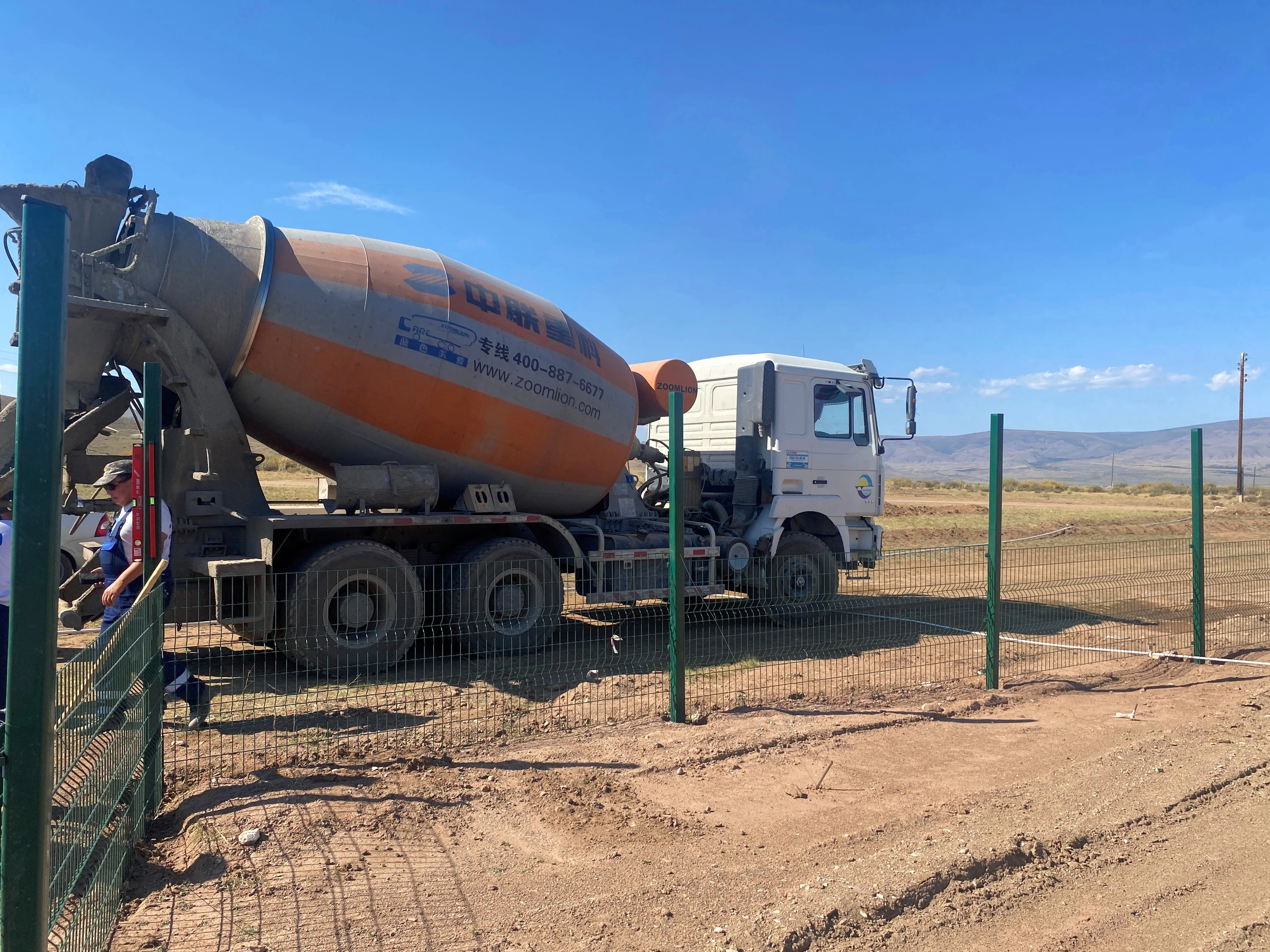 В Республике Тыва на границе с Монголией Минтрансом России и ФГКУ Росгранстрой ведутся работы по реконструкции автомобильного пункта пропуска Хандагайты 