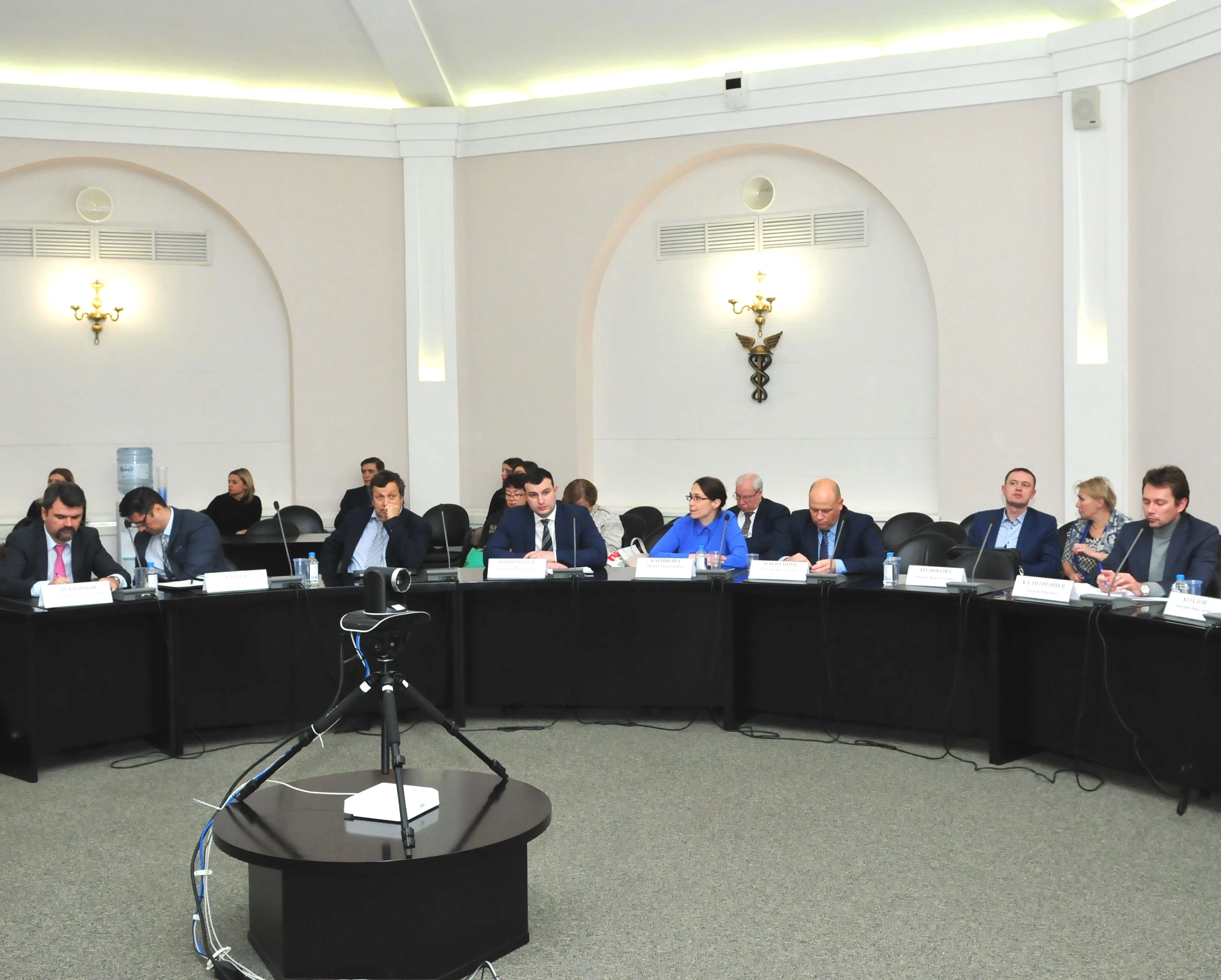 Руководитель ФГКУ Росгранстрой Виталий Шишмарёв принял участие в обсуждении вопросов по устранению факторов, негативно влияющих на экспорт и импорт грузов, на заседании в Торгово-промышленной палате 