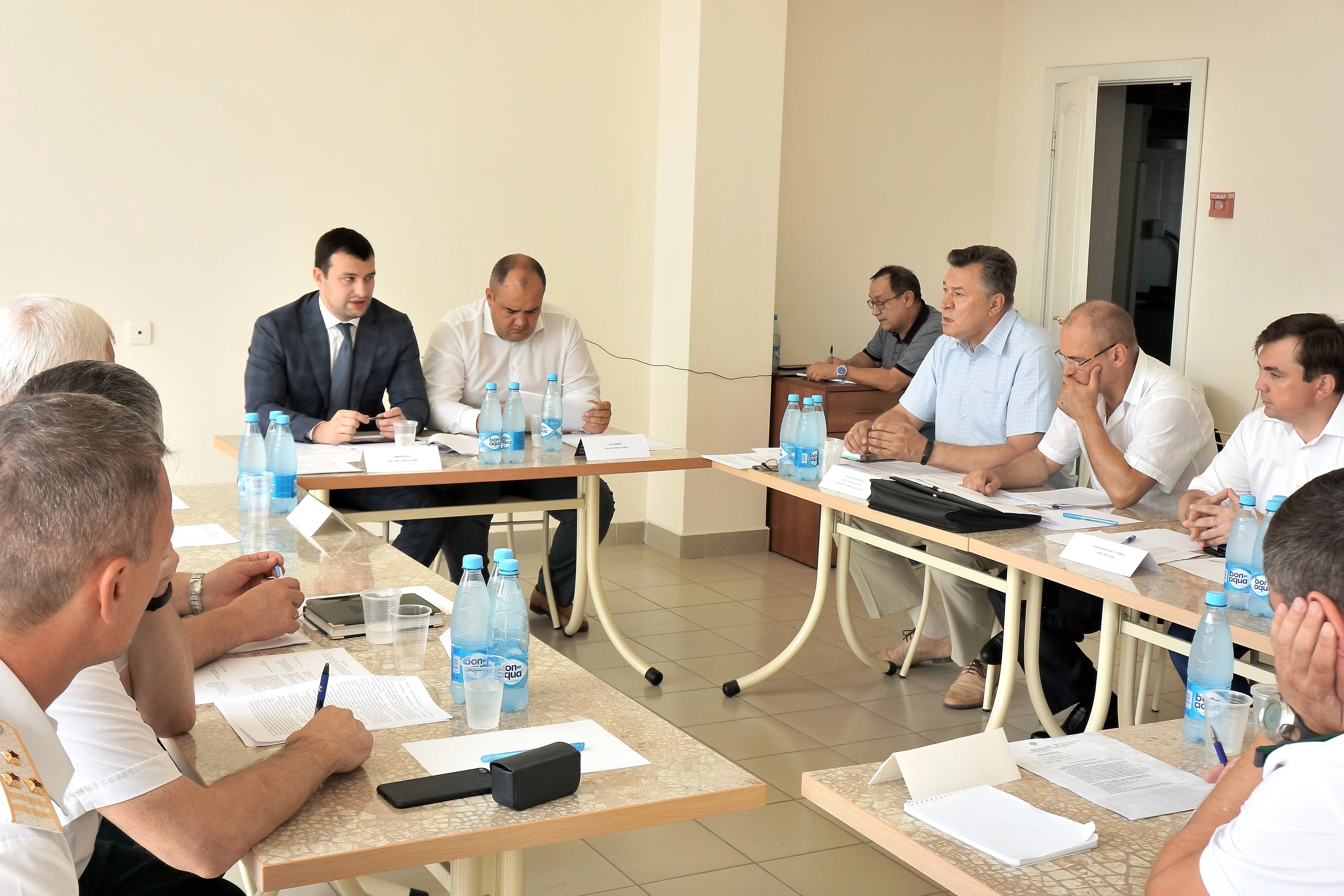 Руководитель ФГКУ Росгранстрой Виталий Шишмарев совместно с представителями государственных контрольных органов обсудил перспективы развития пунктов пропуска Адлер 