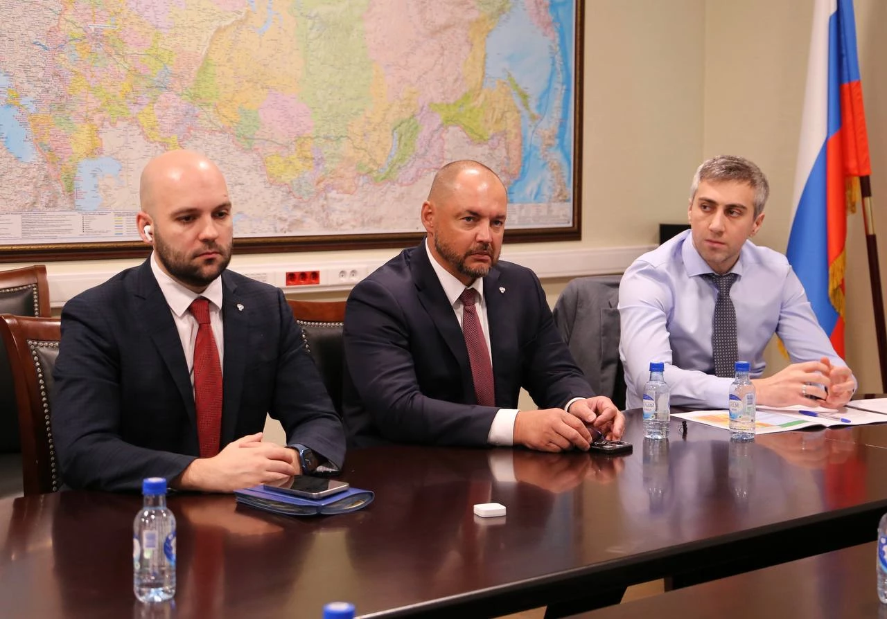 Геннадий Безлобенко подвел итоги работы подрядных организаций за текущий год